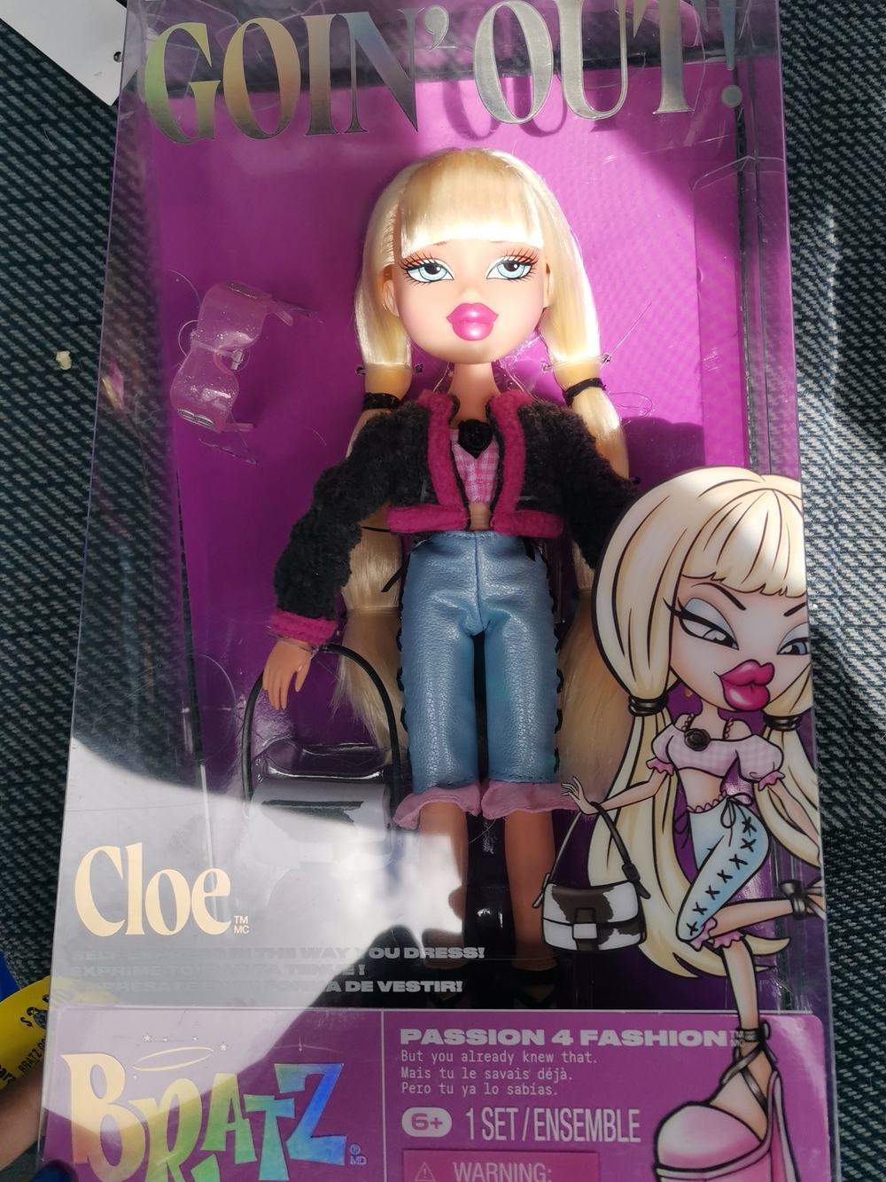 Bratz Cloe Doll - Blonde with Pink Accents